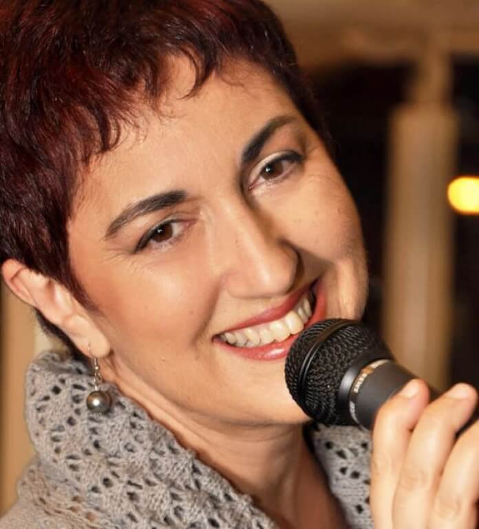 Cantora Patrícia Chammas - Convidar.Net